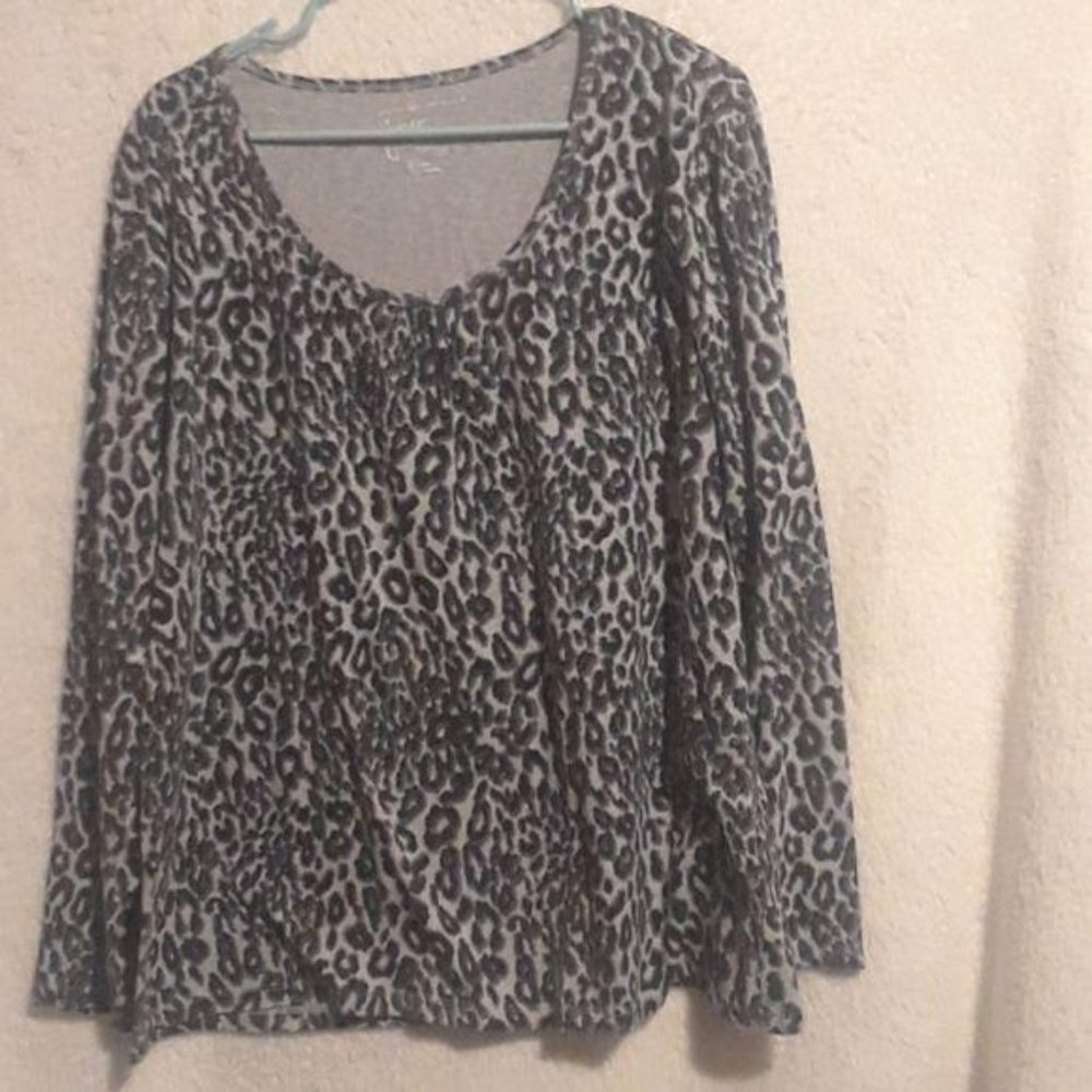 Just My Size Long Sleeve top Size XL